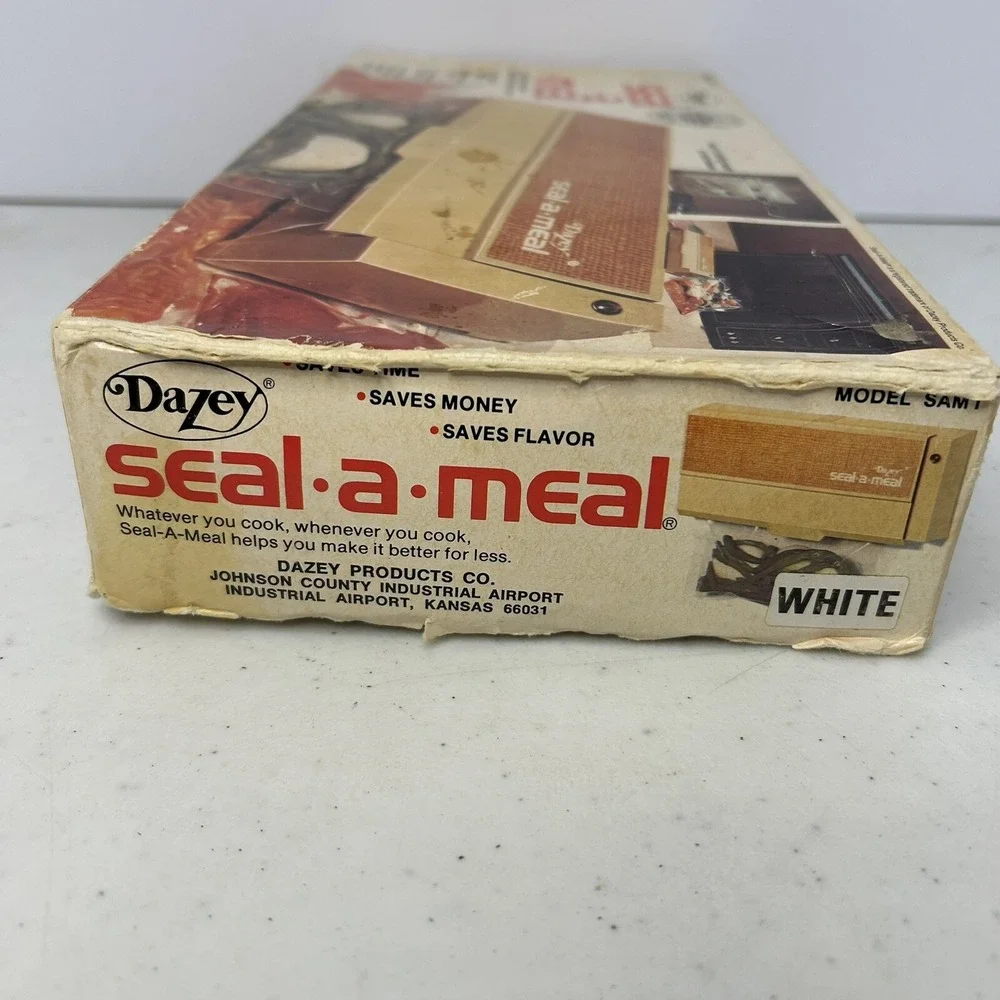 Vintage 1976 Dazey Seal-A-Meal Vacuum Sealer‎ – Works w/ Box, Pouches, Manual